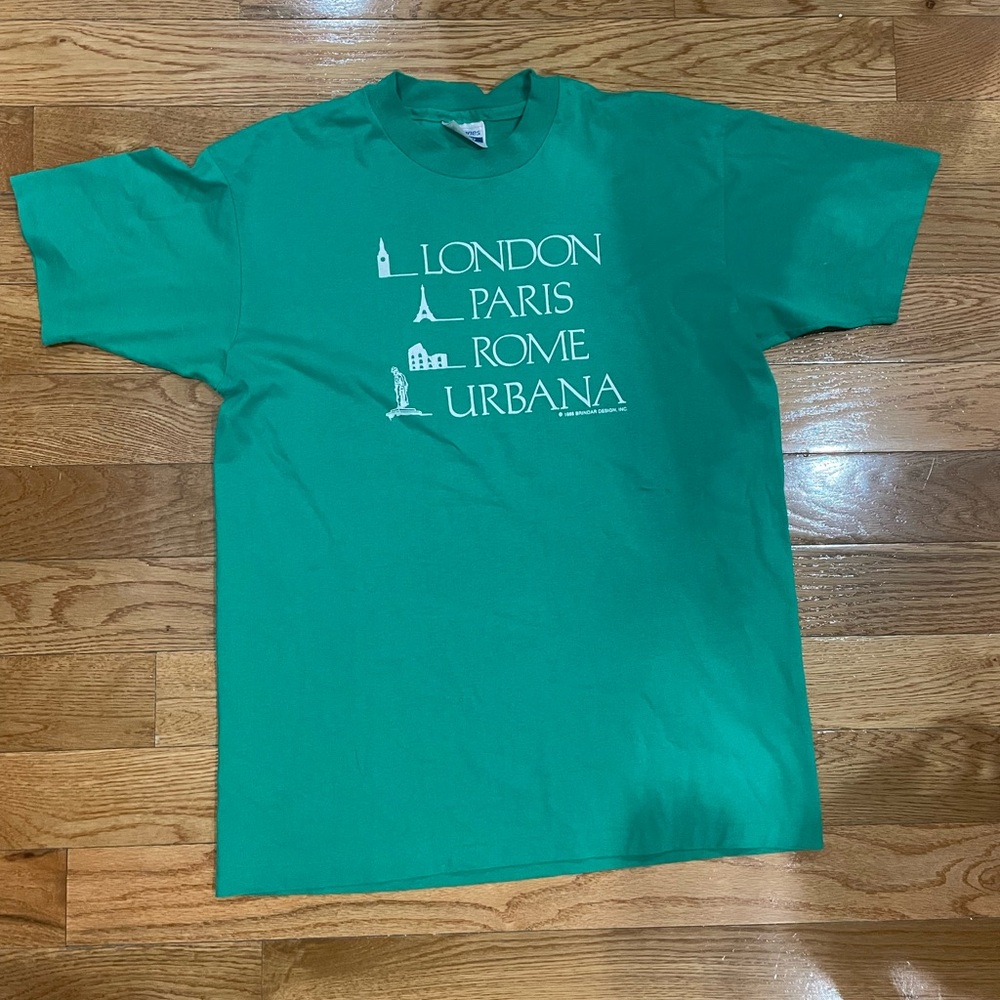 Green Graphic Tee - London Paris Rome Urbana